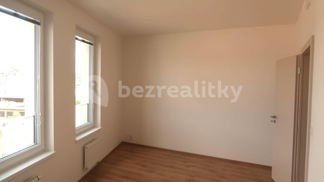 2 bedroom with open-plan kitchen flat to rent, 77 m², Čerpadlová, Prague, Prague