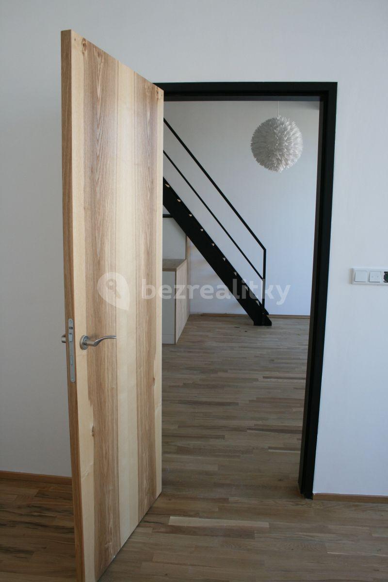 1 bedroom with open-plan kitchen flat to rent, 60 m², Ambrožova, Prague, Prague