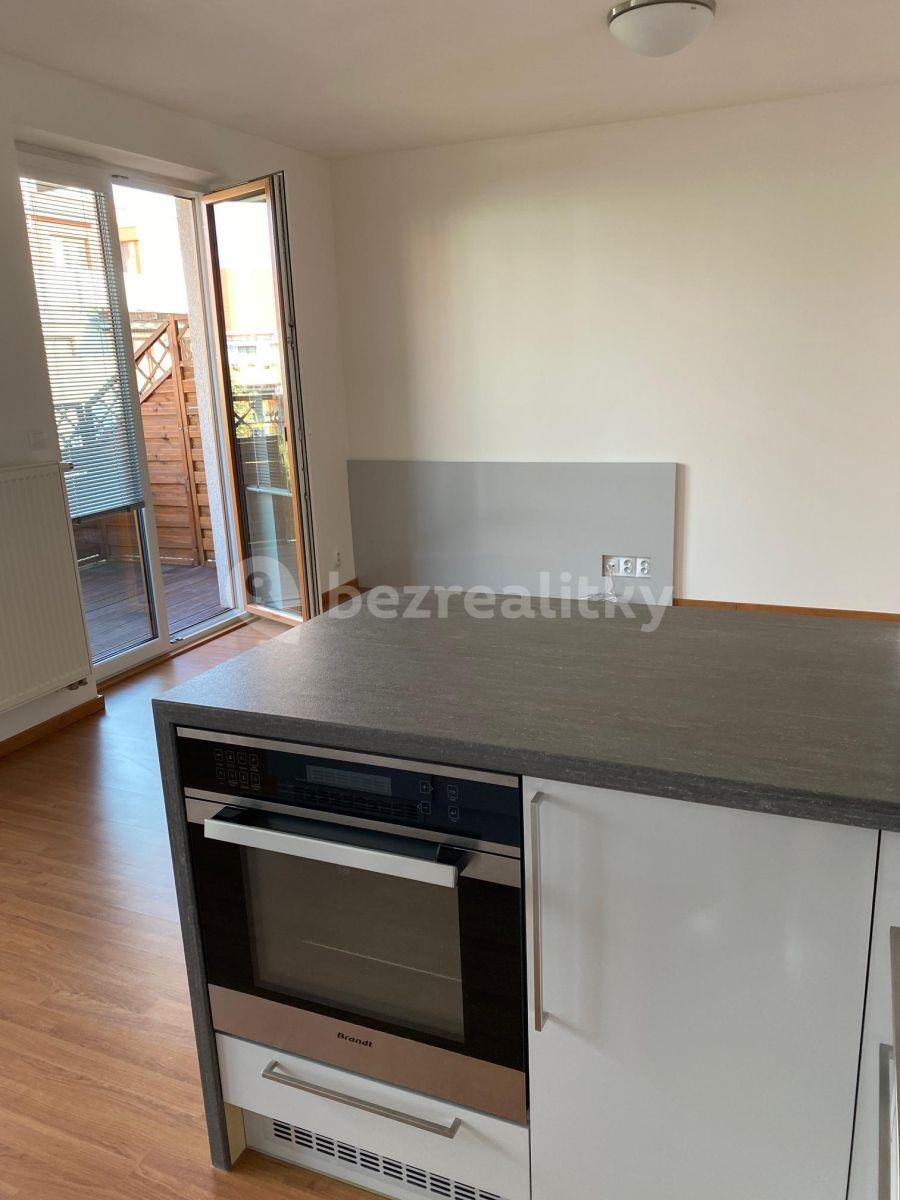 1 bedroom with open-plan kitchen flat to rent, 56 m², K Meteoru, Hradec Králové, Královéhradecký Region