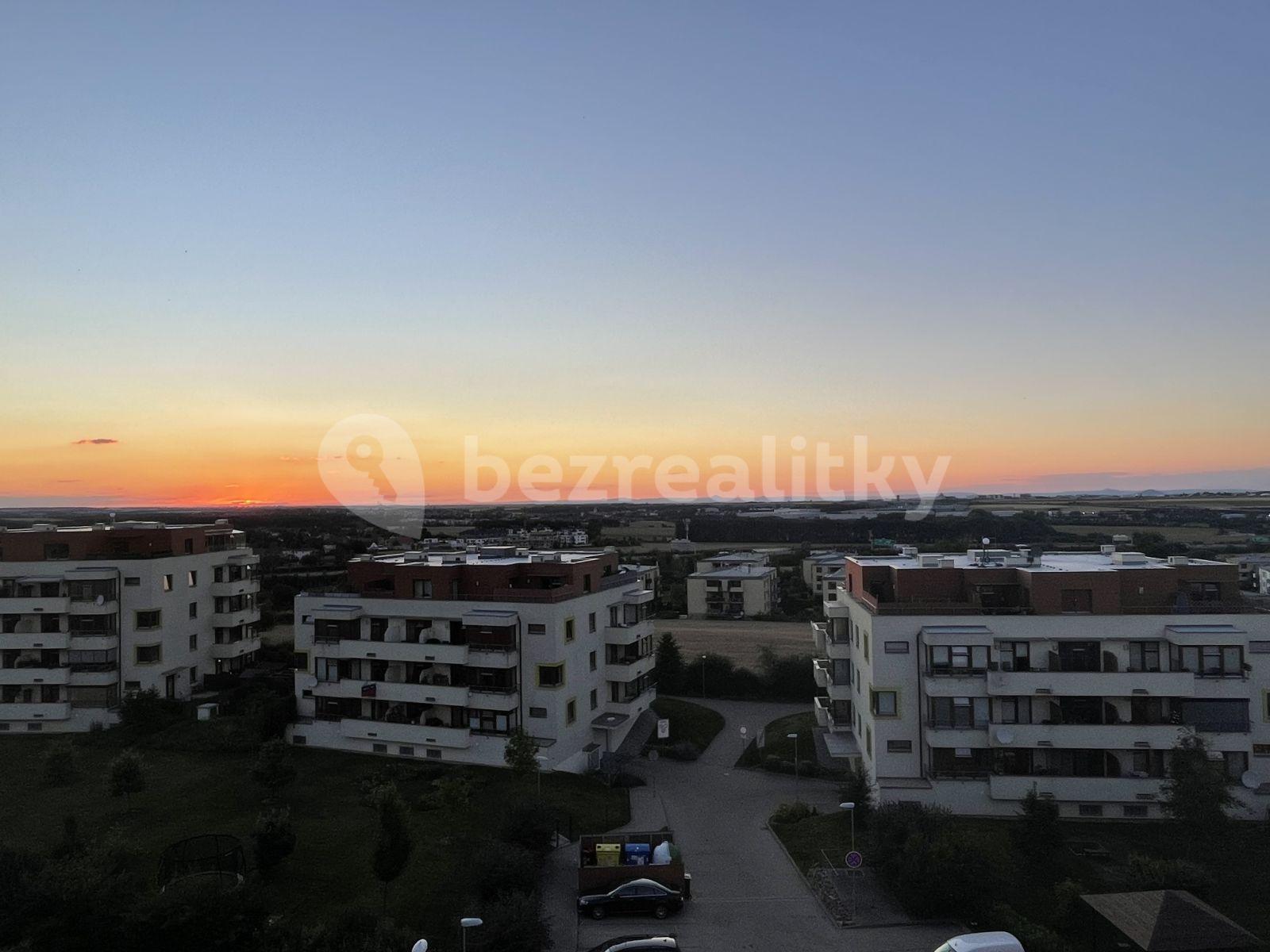 3 bedroom with open-plan kitchen flat to rent, 118 m², Milotická, Prague, Prague