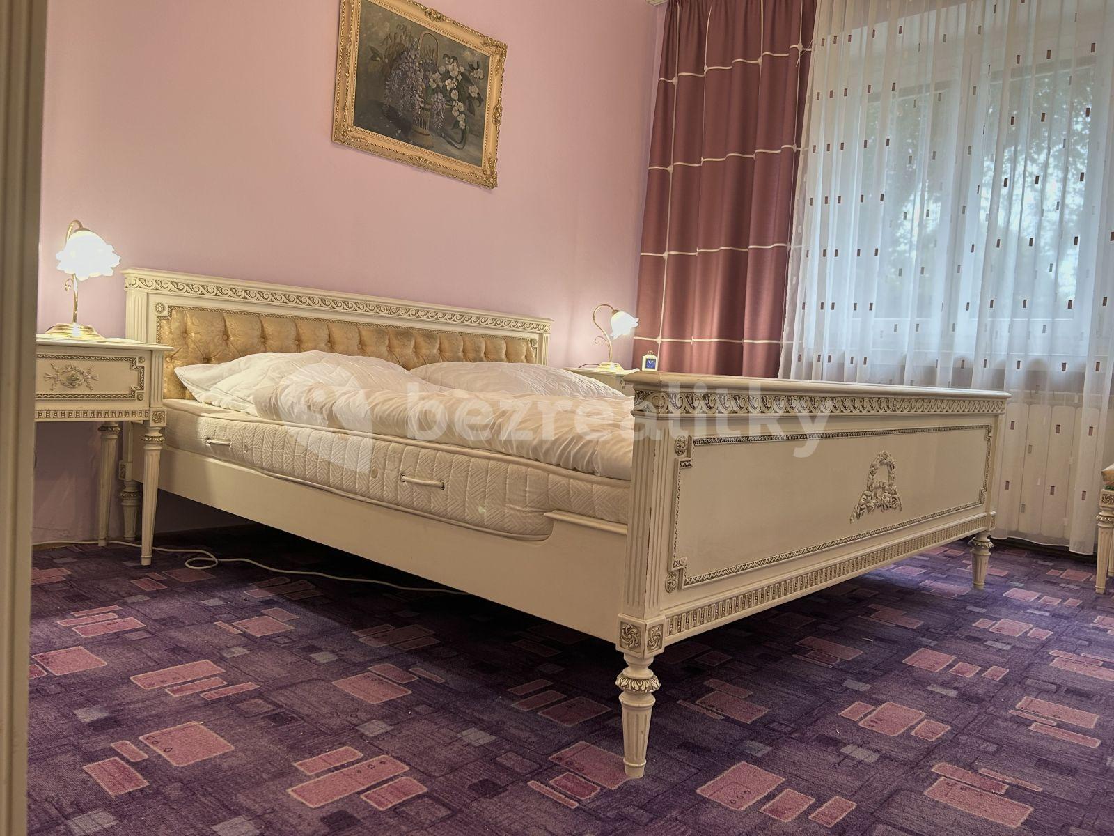 2 bedroom flat to rent, 63 m², Věžové domy, Zlín, Zlínský Region