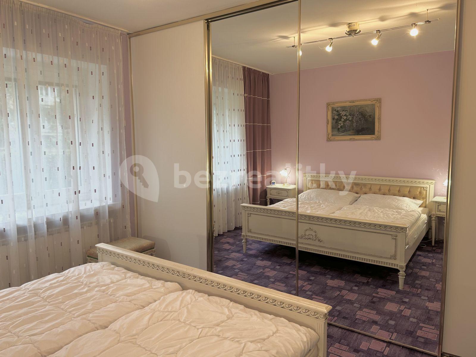 2 bedroom flat to rent, 63 m², Věžové domy, Zlín, Zlínský Region