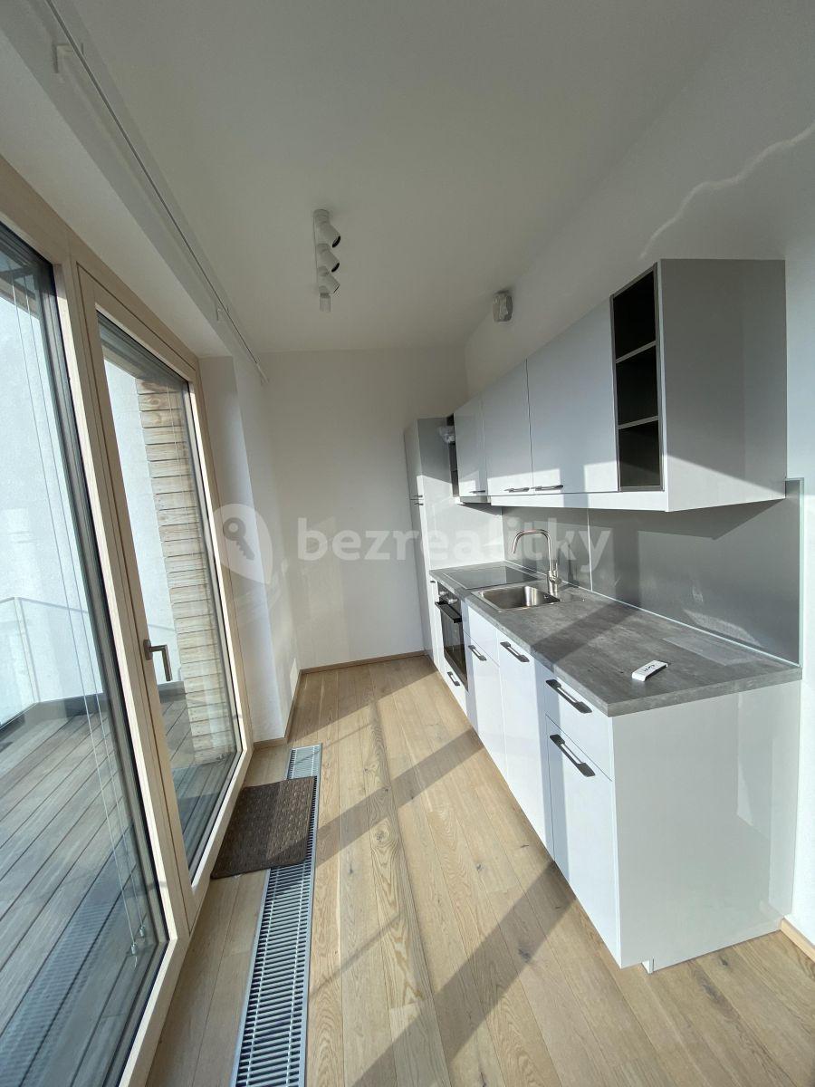 Studio flat to rent, 58 m², Radičova, Prague, Prague