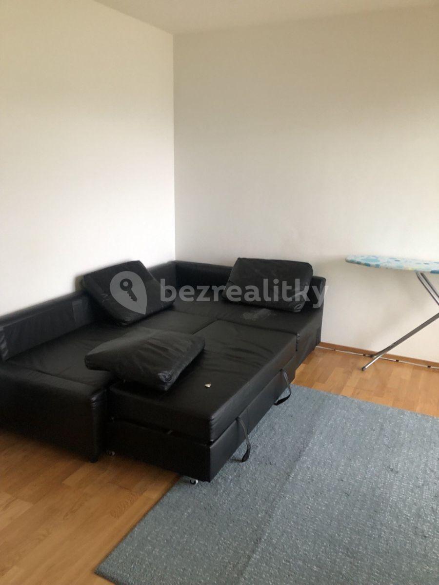 Studio flat to rent, 31 m², Kakosova, Prague, Prague