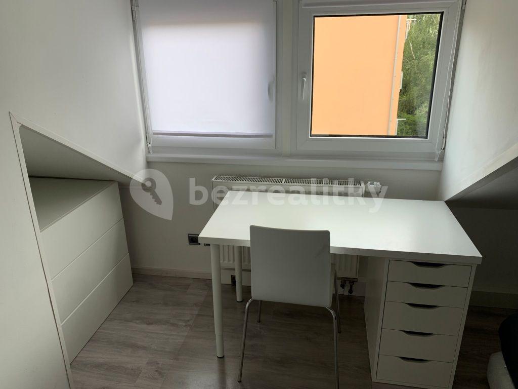 3 bedroom flat to rent, 80 m², Závodského, Brno, Jihomoravský Region