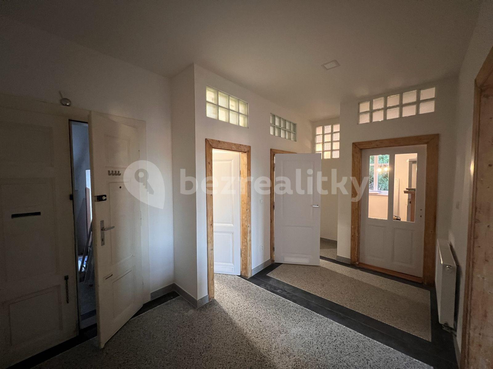 2 bedroom flat to rent, 88 m², Na Pískách, Prague, Prague