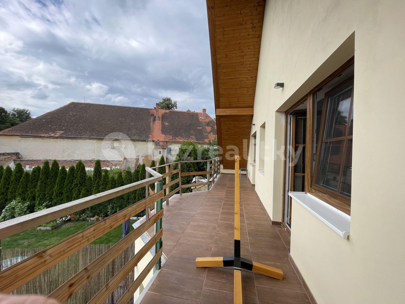 2 bedroom with open-plan kitchen flat to rent, 150 m², Prvomájová, Plzeň, Plzeňský Region