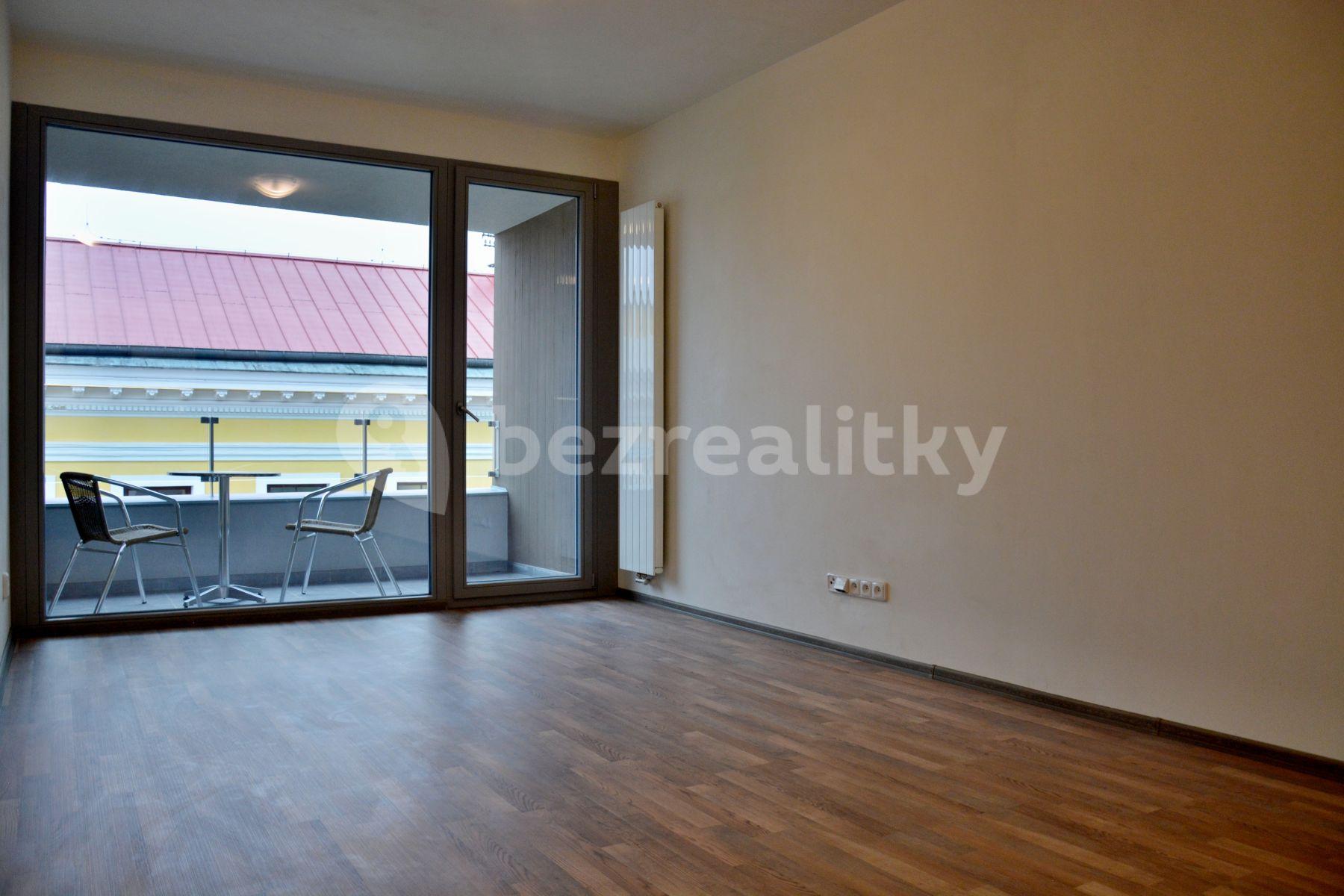 Studio flat to rent, 33 m², Václavská, Kolín, Středočeský Region