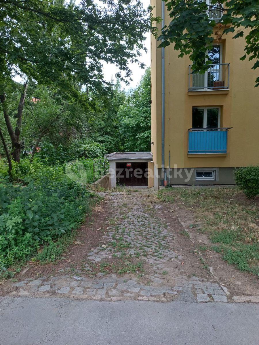 garage to rent, 19 m², Hradecká, Brno, Jihomoravský Region