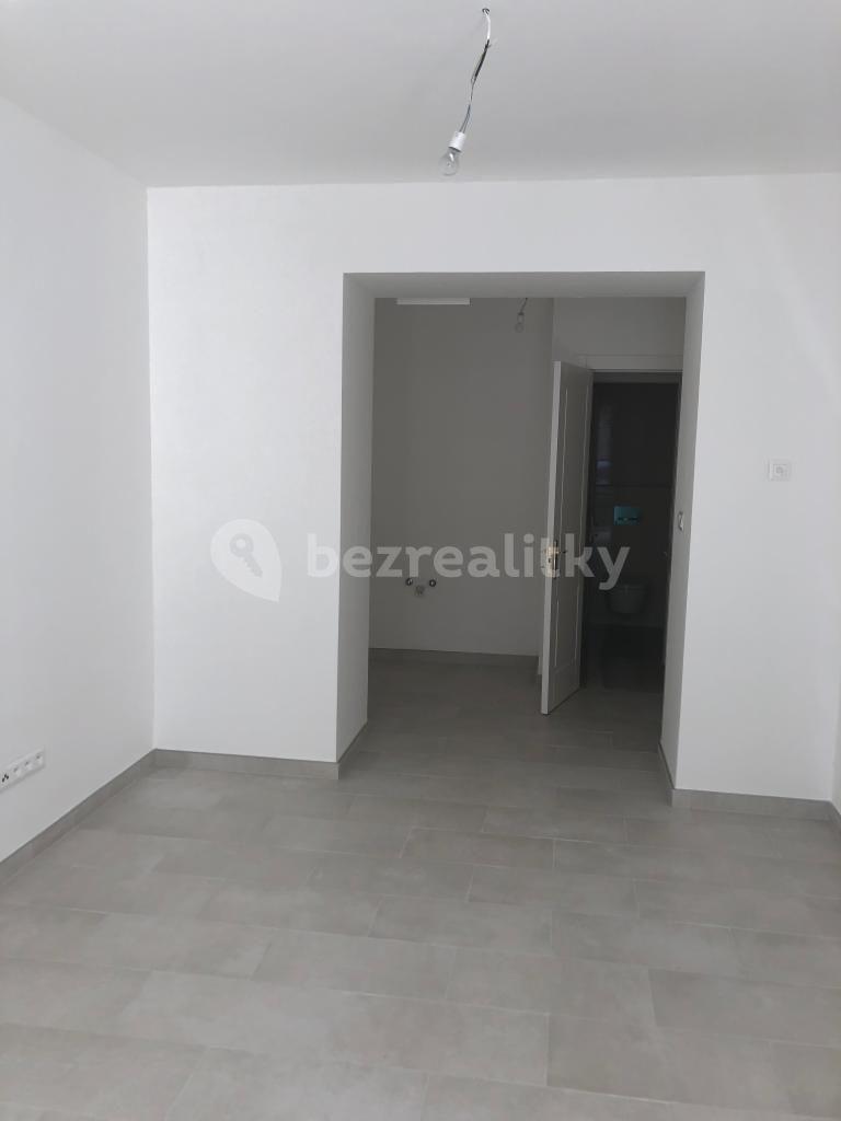 non-residential property to rent, 43 m², Záhřebská, Prague, Prague