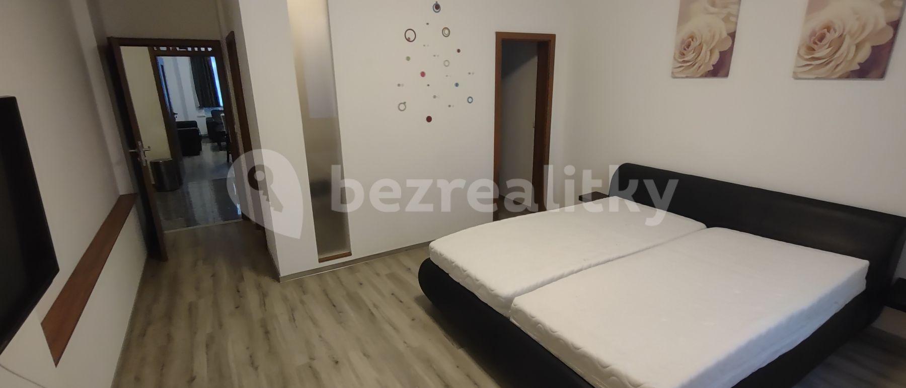 1 bedroom with open-plan kitchen flat to rent, 63 m², K. Čapka, Karlovy Vary, Karlovarský Region