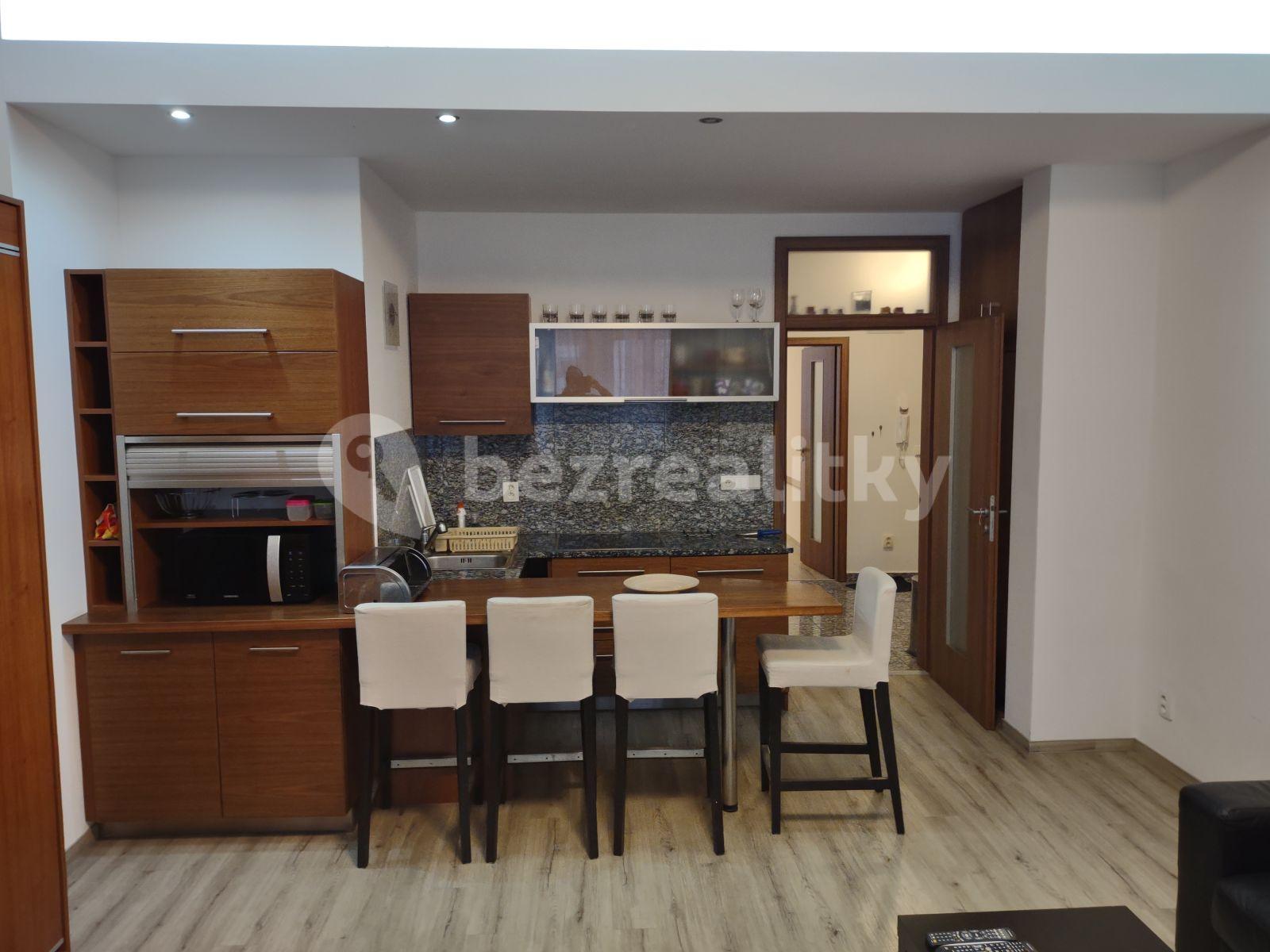 1 bedroom with open-plan kitchen flat to rent, 63 m², K. Čapka, Karlovy Vary, Karlovarský Region