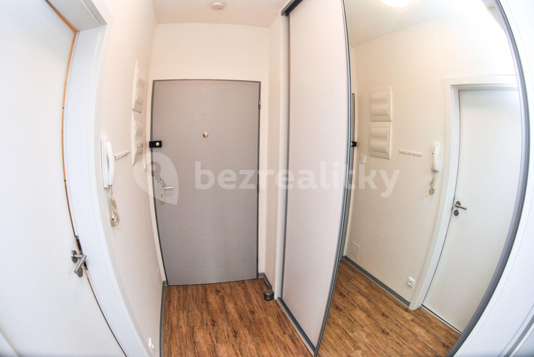 Studio flat to rent, 33 m², Kovářská, Brno, Jihomoravský Region