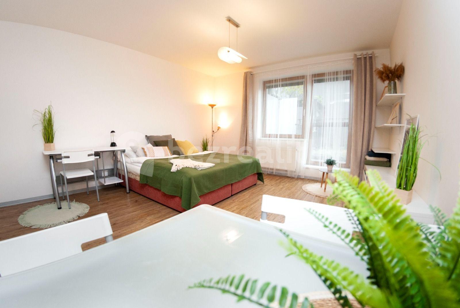 Studio flat to rent, 33 m², Kovářská, Brno, Jihomoravský Region