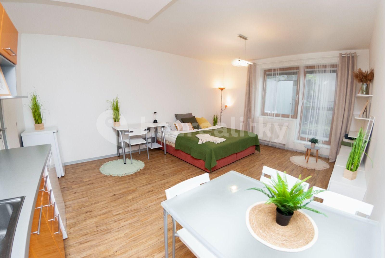 Studio flat to rent, 33 m², Kovářská, Brno, Jihomoravský Region