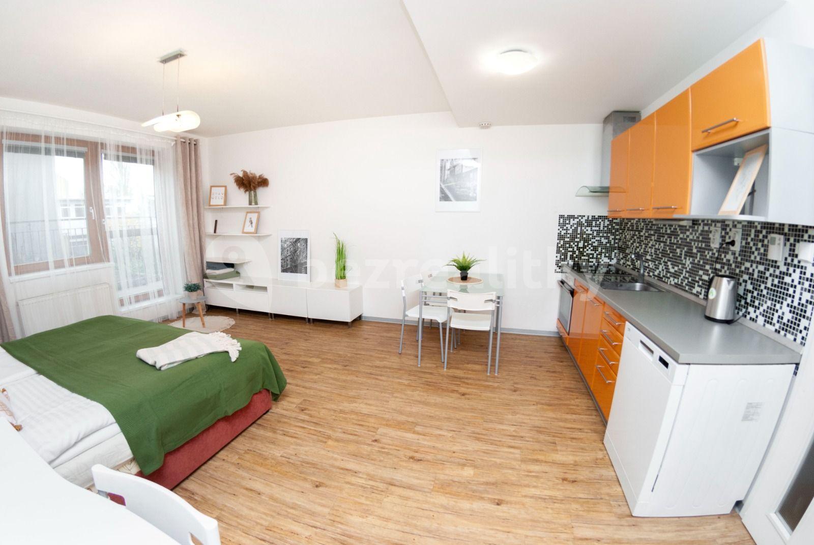 Studio flat to rent, 33 m², Kovářská, Brno, Jihomoravský Region