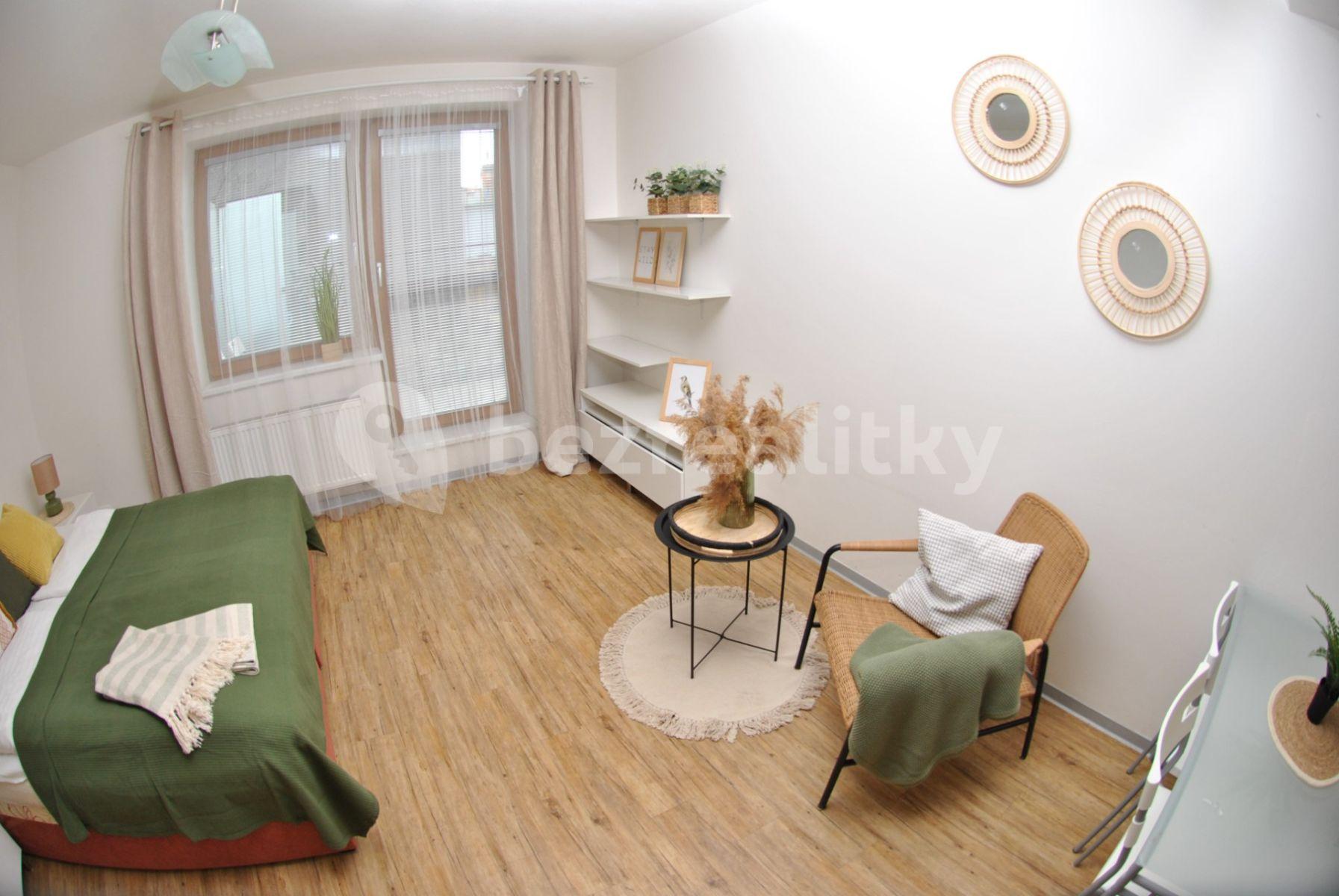 Studio flat to rent, 33 m², Kovářská, Brno, Jihomoravský Region