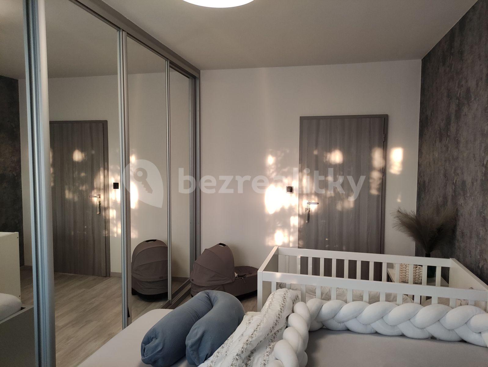 2 bedroom with open-plan kitchen flat for sale, 89 m², Záběhlická, Prague, Prague