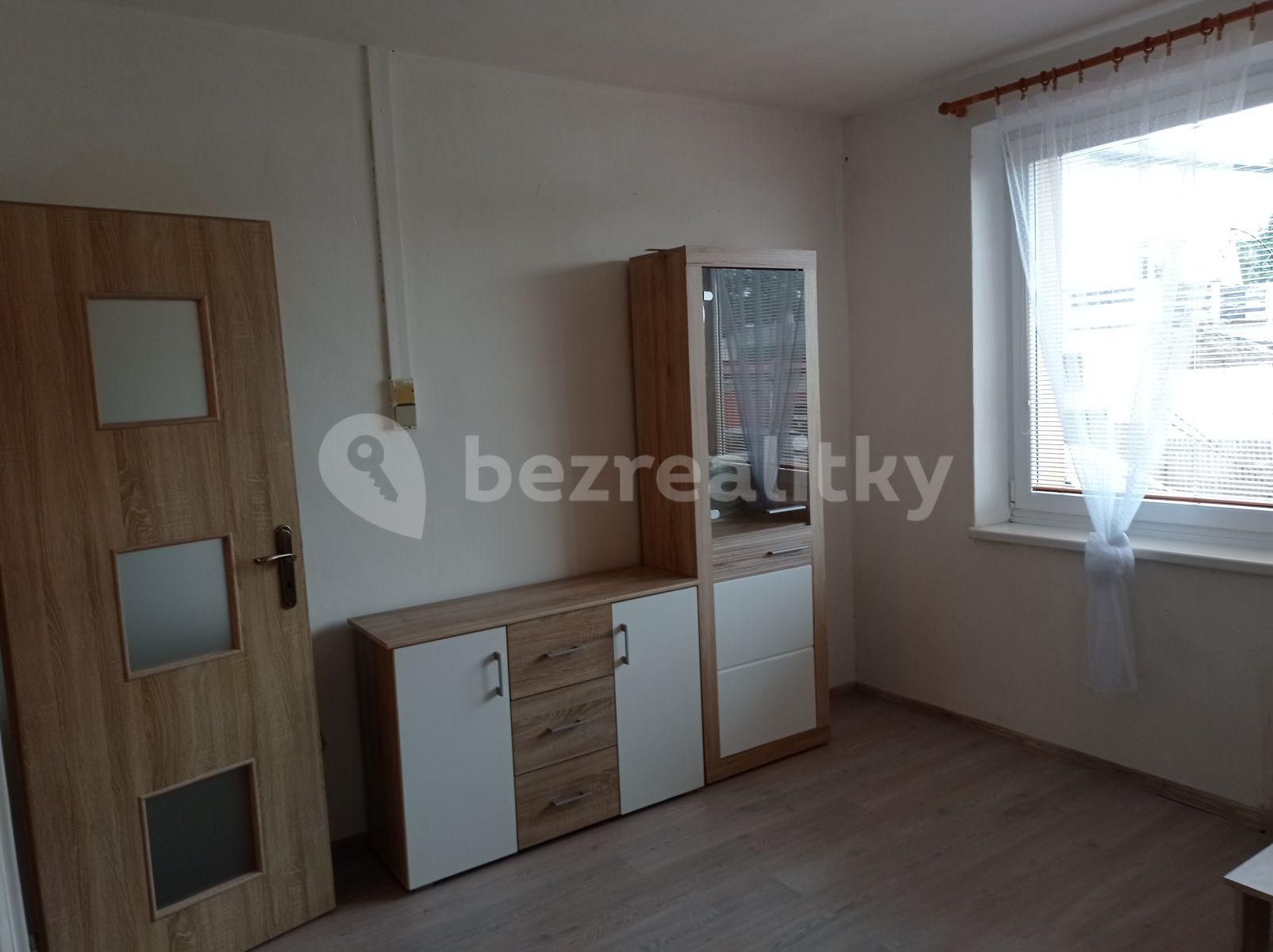 Small studio flat to rent, 7 m², Ústecká, Chlumec, Ústecký Region