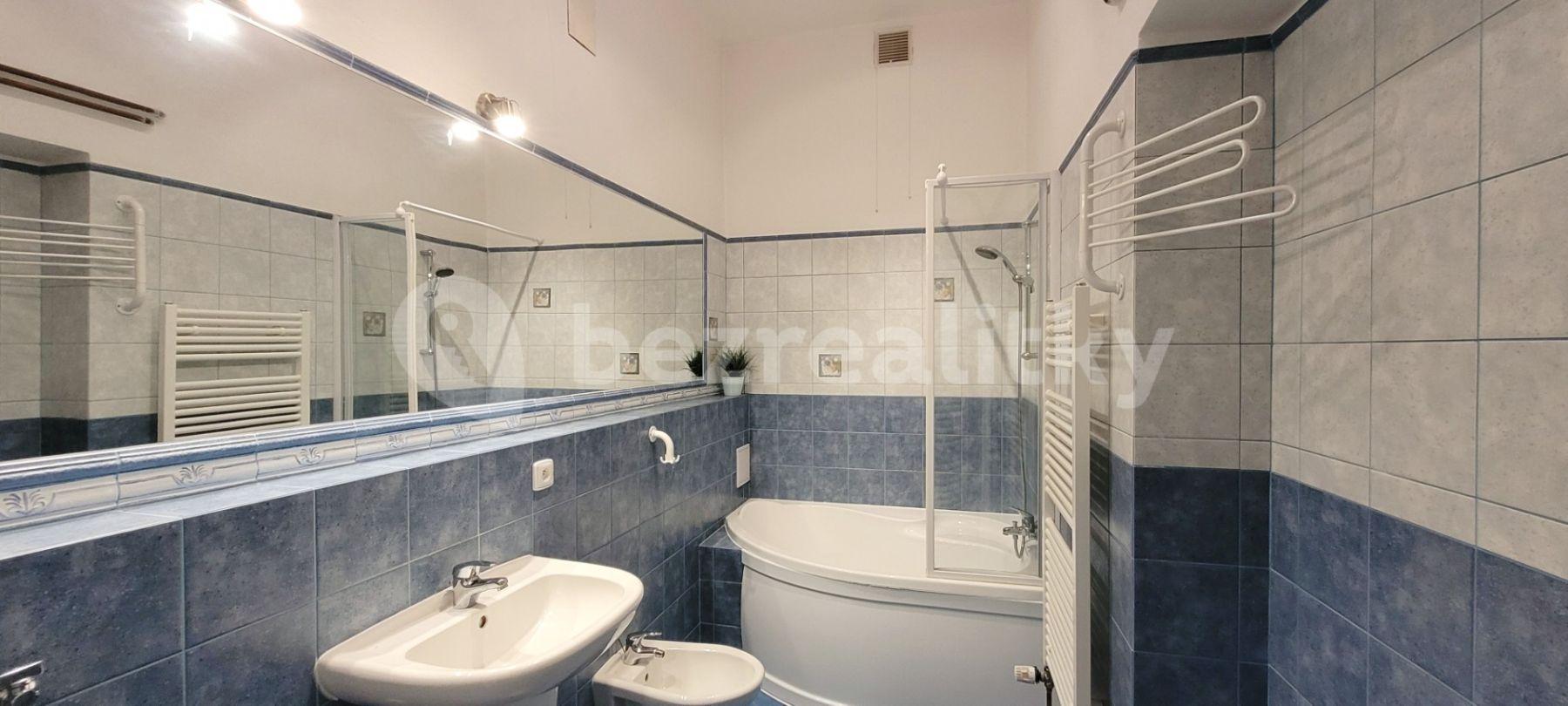 2 bedroom with open-plan kitchen flat to rent, 102 m², Starokošířská, Prague, Prague