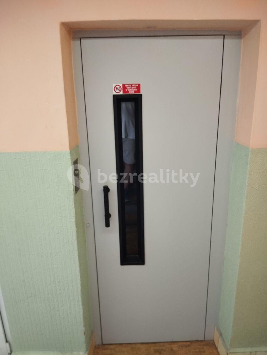 2 bedroom flat to rent, 52 m², Přistoupimská, Prague, Prague