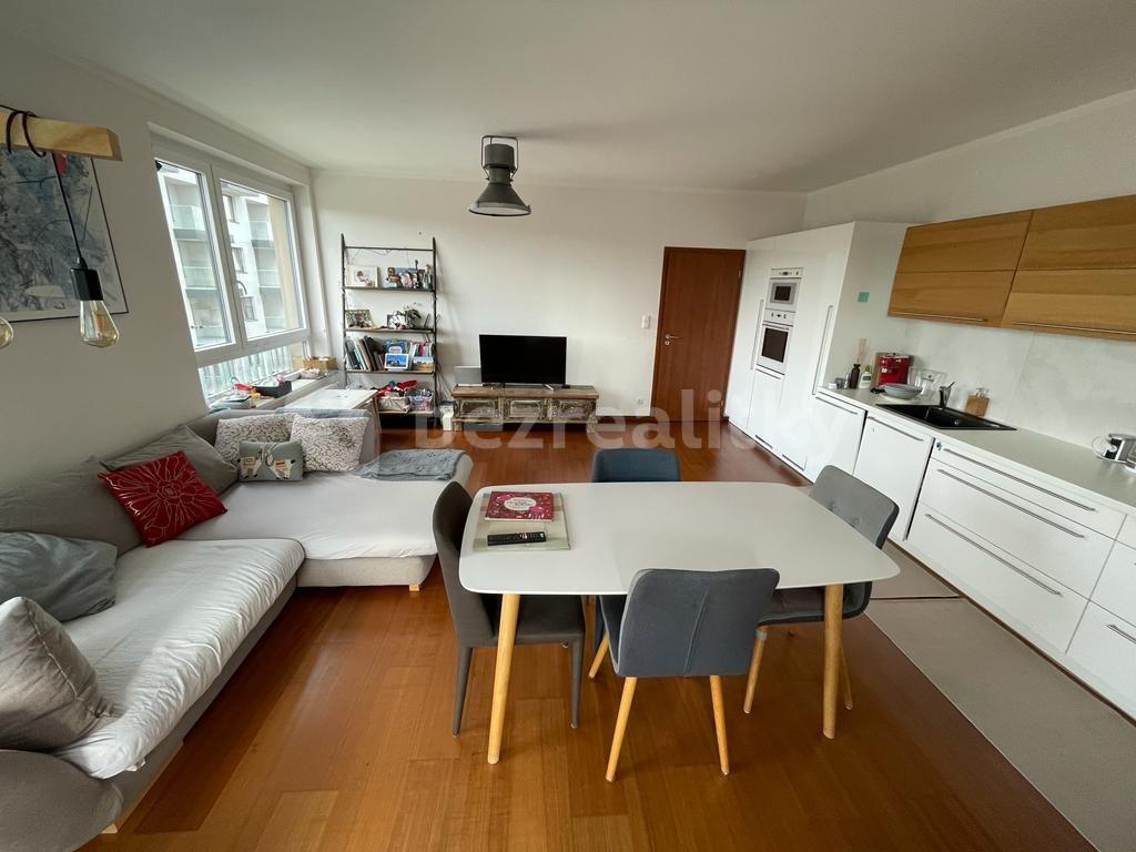 2 bedroom with open-plan kitchen flat to rent, 83 m², Pod Harfou, Prague, Prague