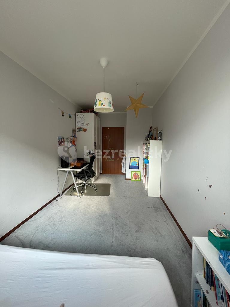 2 bedroom with open-plan kitchen flat to rent, 83 m², Pod Harfou, Prague, Prague