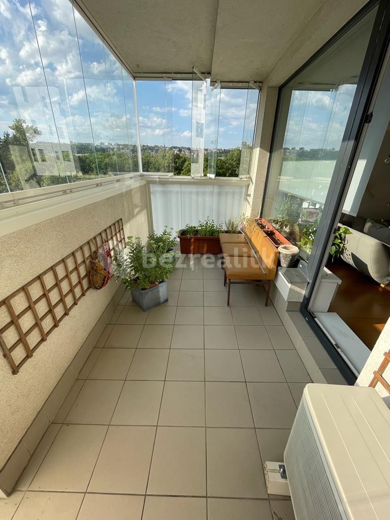 2 bedroom with open-plan kitchen flat to rent, 83 m², Pod Harfou, Prague, Prague