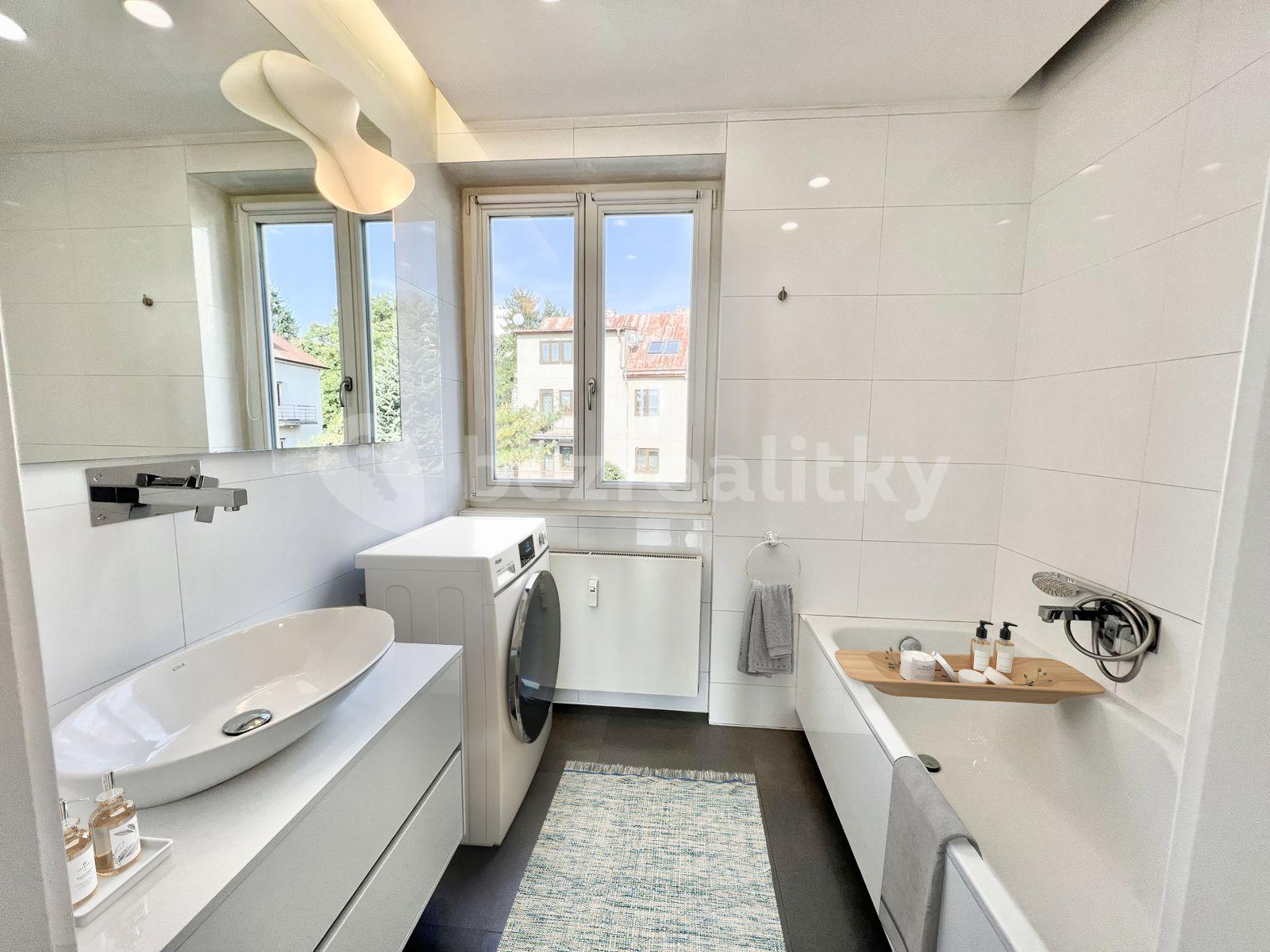 2 bedroom with open-plan kitchen flat for sale, 75 m², Na Šutce, Prague, Prague