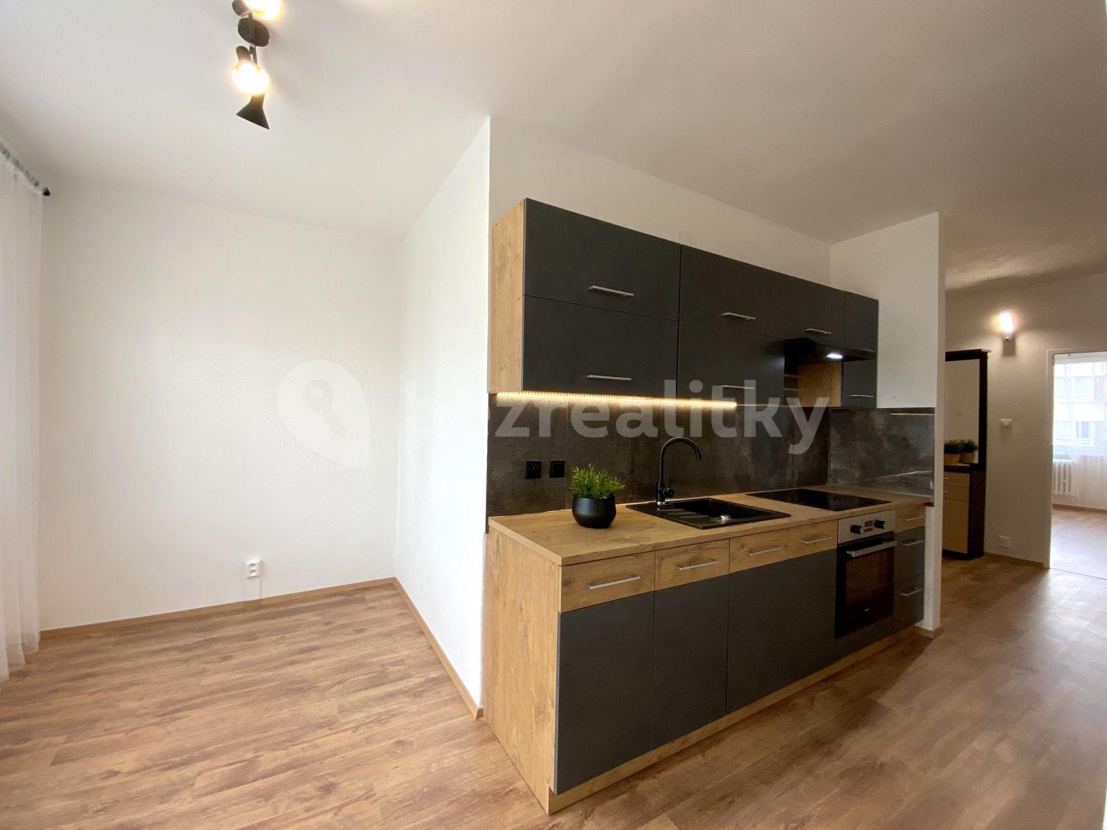 2 bedroom flat to rent, 72 m², U Pivovarské zahrady, Ústí nad Labem, Ústecký Region