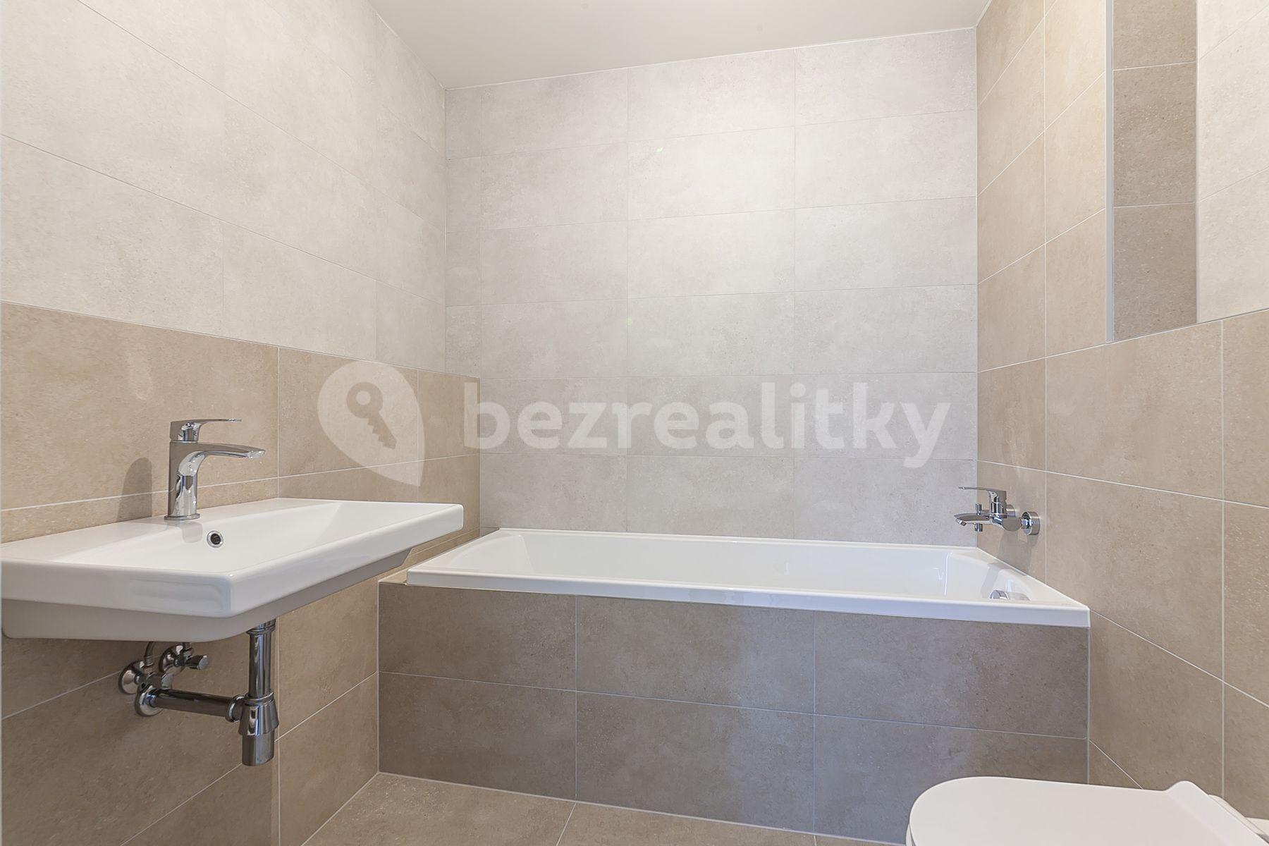 1 bedroom with open-plan kitchen flat for sale, 59 m², Na Morákově, Beroun, Středočeský Region