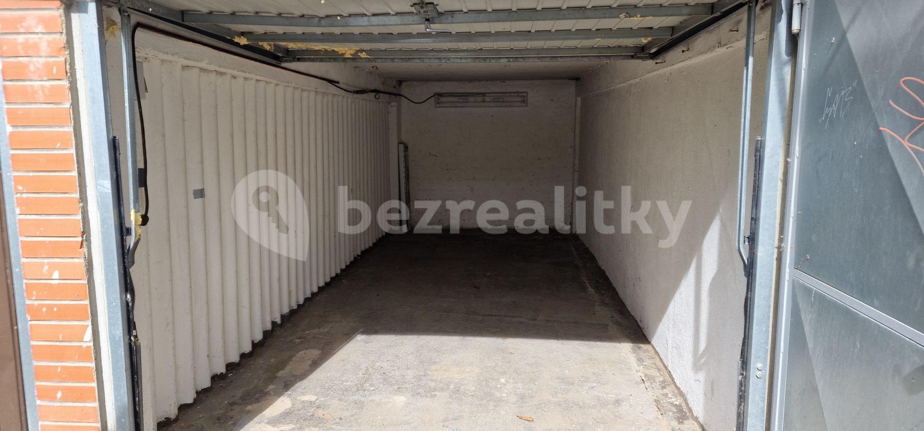 garage to rent, 17 m², Barvy, Brno, Jihomoravský Region