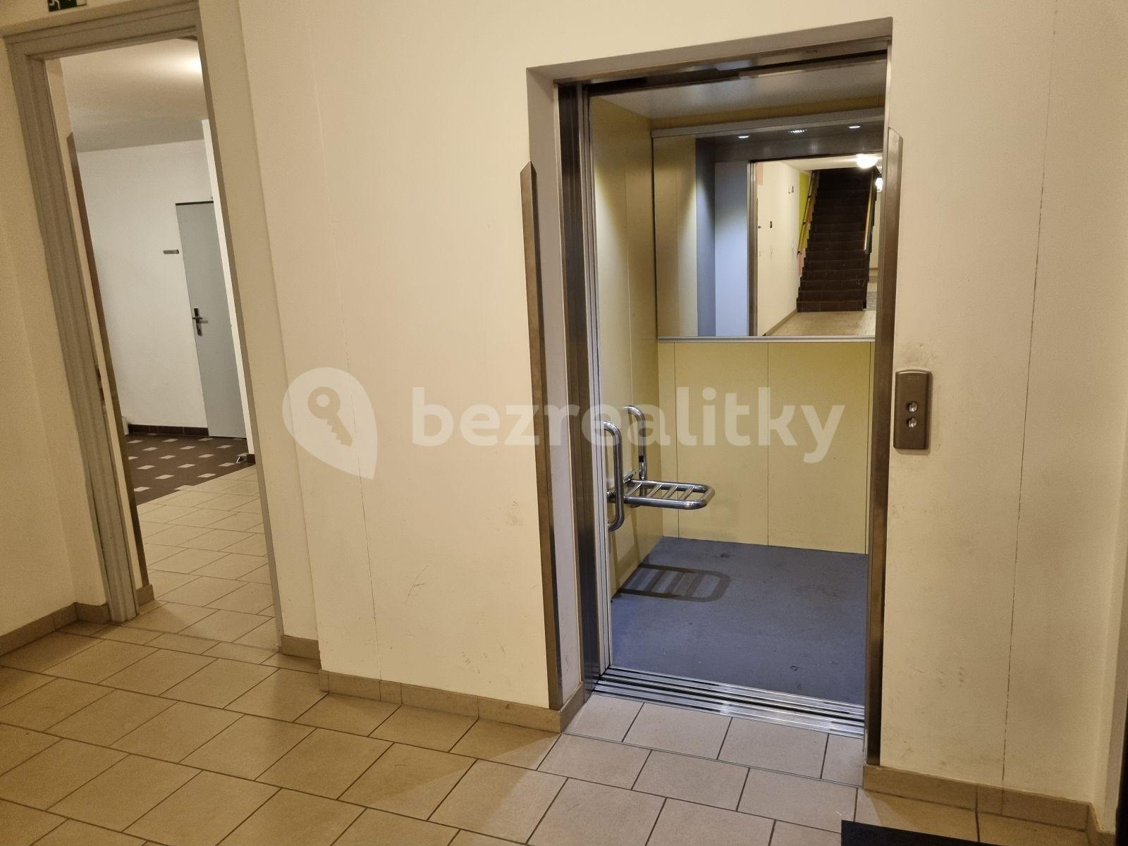 1 bedroom with open-plan kitchen flat to rent, 53 m², Jurkovičova, Prague, Prague