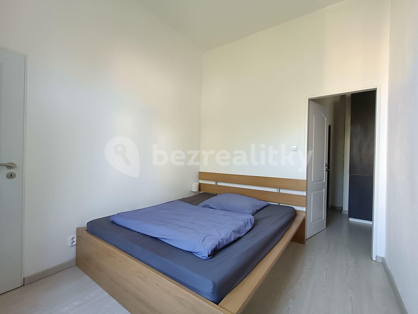 1 bedroom with open-plan kitchen flat to rent, 40 m², Ondříčkova, Prague, Prague