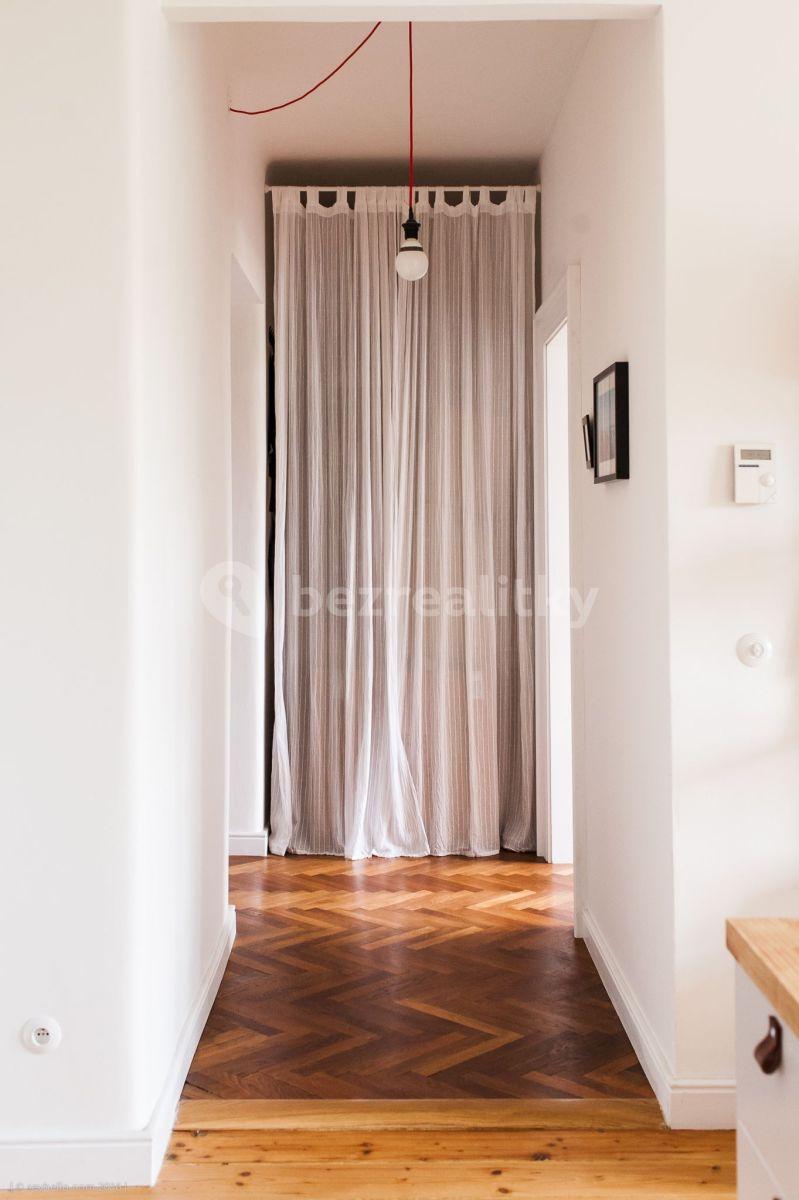 2 bedroom with open-plan kitchen flat to rent, 69 m², Rooseveltova, Prague, Prague