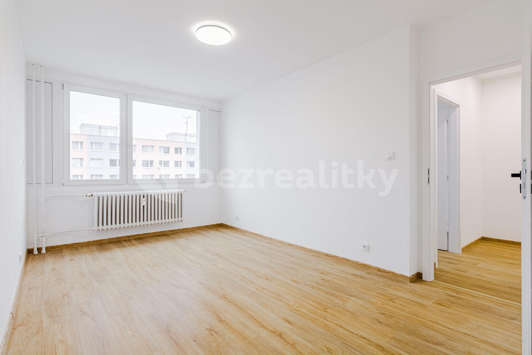 1 bedroom with open-plan kitchen flat to rent, 42 m², Francouzská, Kladno, Středočeský Region