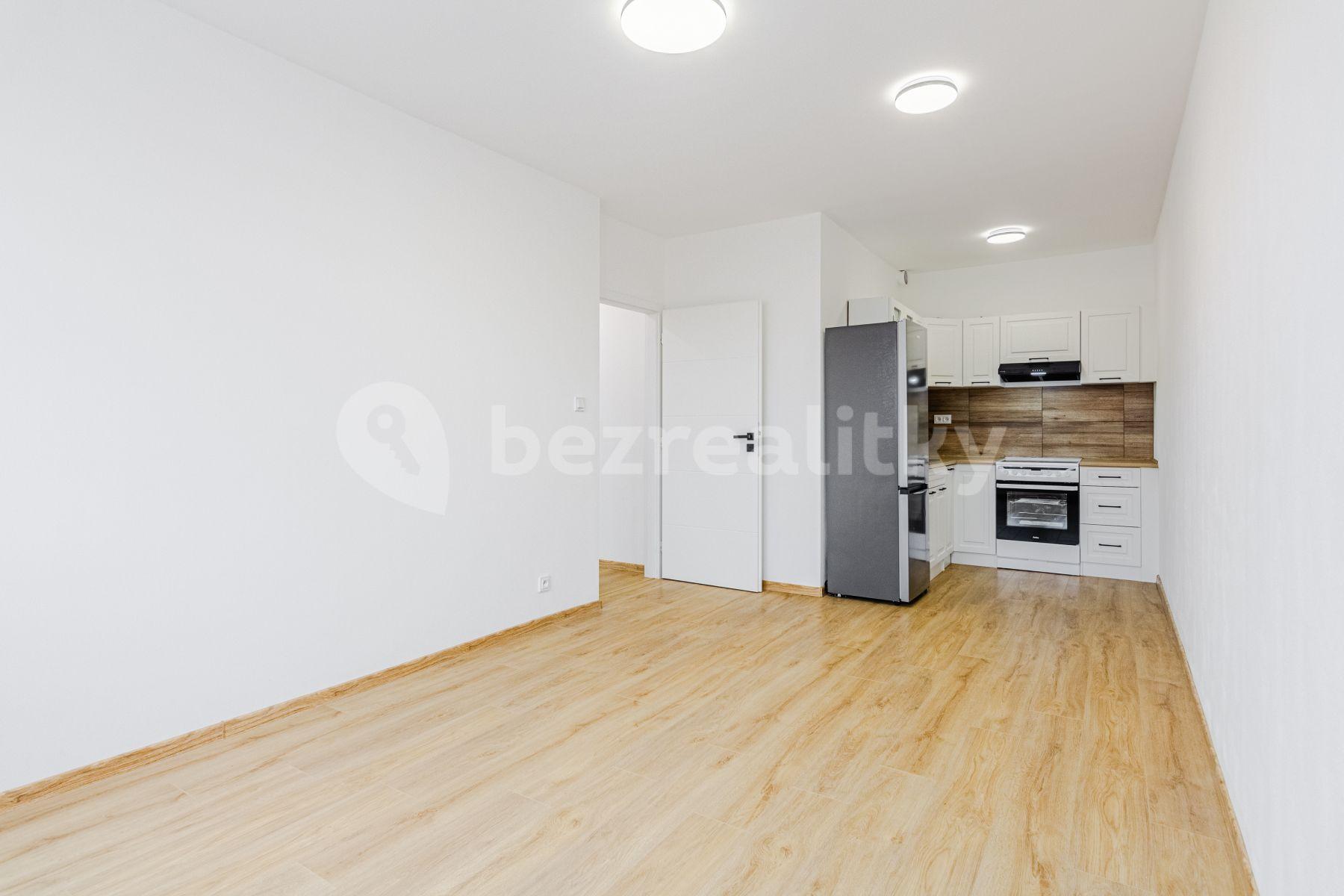 1 bedroom with open-plan kitchen flat to rent, 42 m², Francouzská, Kladno, Středočeský Region