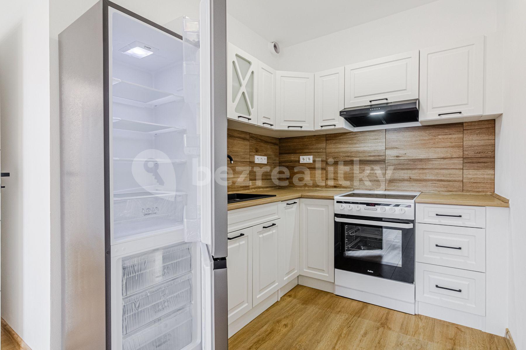 1 bedroom with open-plan kitchen flat to rent, 42 m², Francouzská, Kladno, Středočeský Region