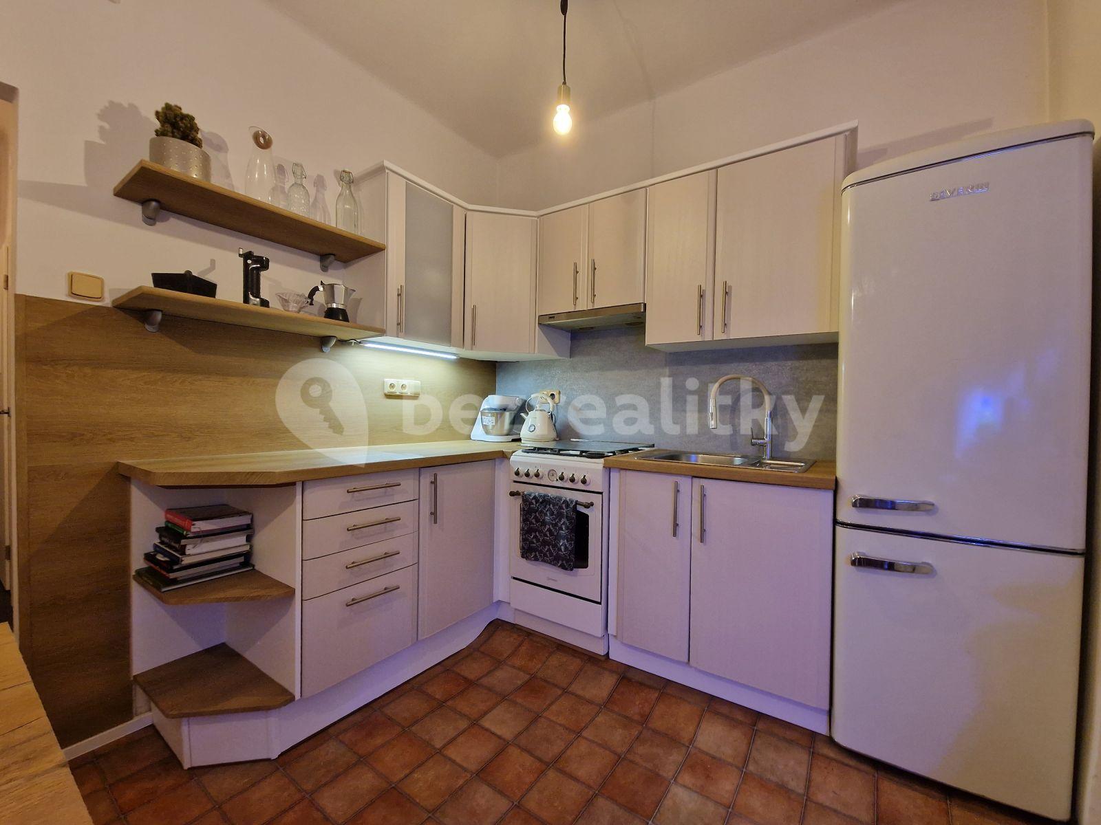 3 bedroom flat to rent, 73 m², Chlumčanského, Prague, Prague