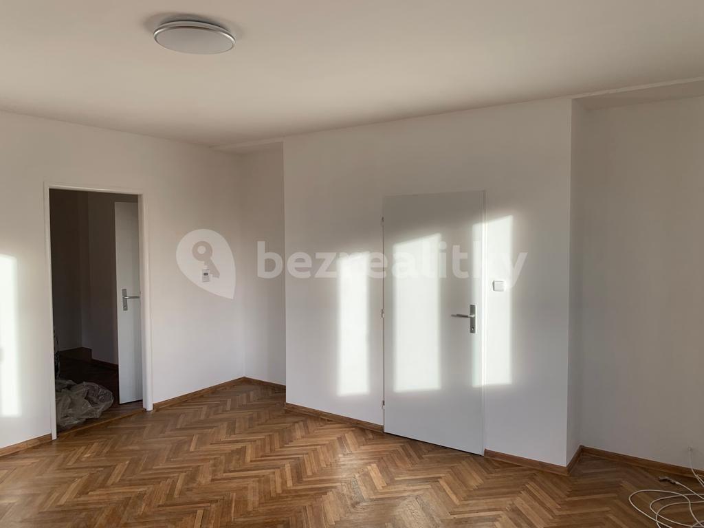 2 bedroom flat to rent, 72 m², Střelova, Přelouč, Pardubický Region