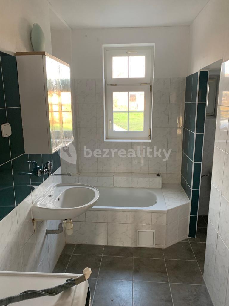 2 bedroom flat to rent, 72 m², Střelova, Přelouč, Pardubický Region