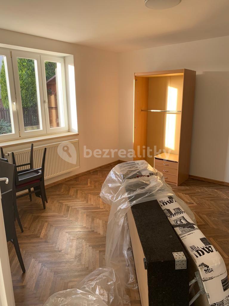 2 bedroom flat to rent, 72 m², Střelova, Přelouč, Pardubický Region