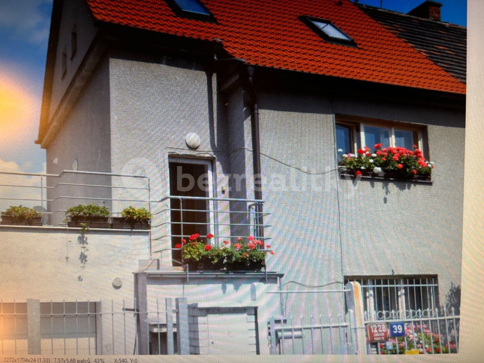 Studio flat to rent, 20 m², Roztylské sady, Prague, Prague