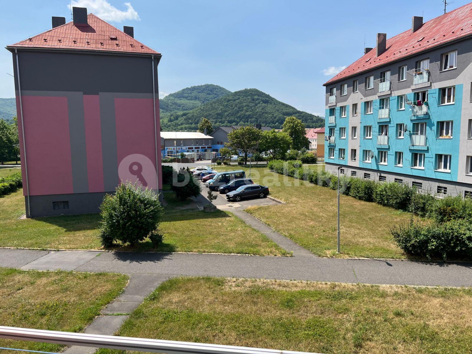 2 bedroom flat to rent, 56 m², Václava Řezáče, Klášterec nad Ohří, Ústecký Region