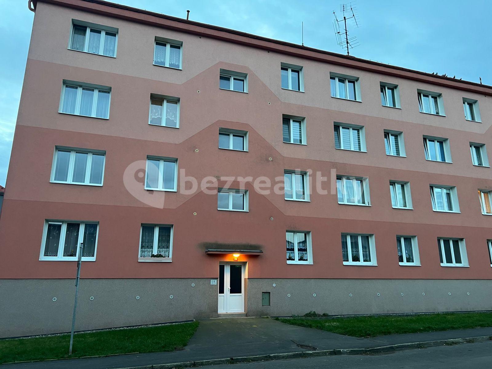 2 bedroom flat to rent, 56 m², Václava Řezáče, Klášterec nad Ohří, Ústecký Region