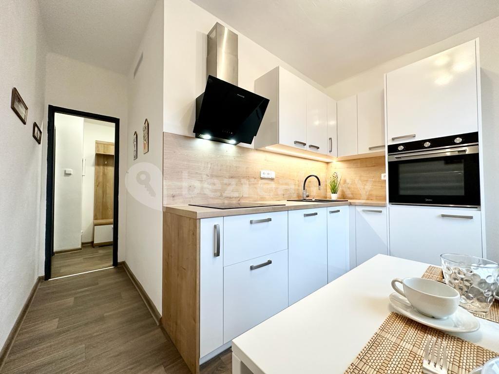 2 bedroom flat to rent, 56 m², Václava Řezáče, Klášterec nad Ohří, Ústecký Region