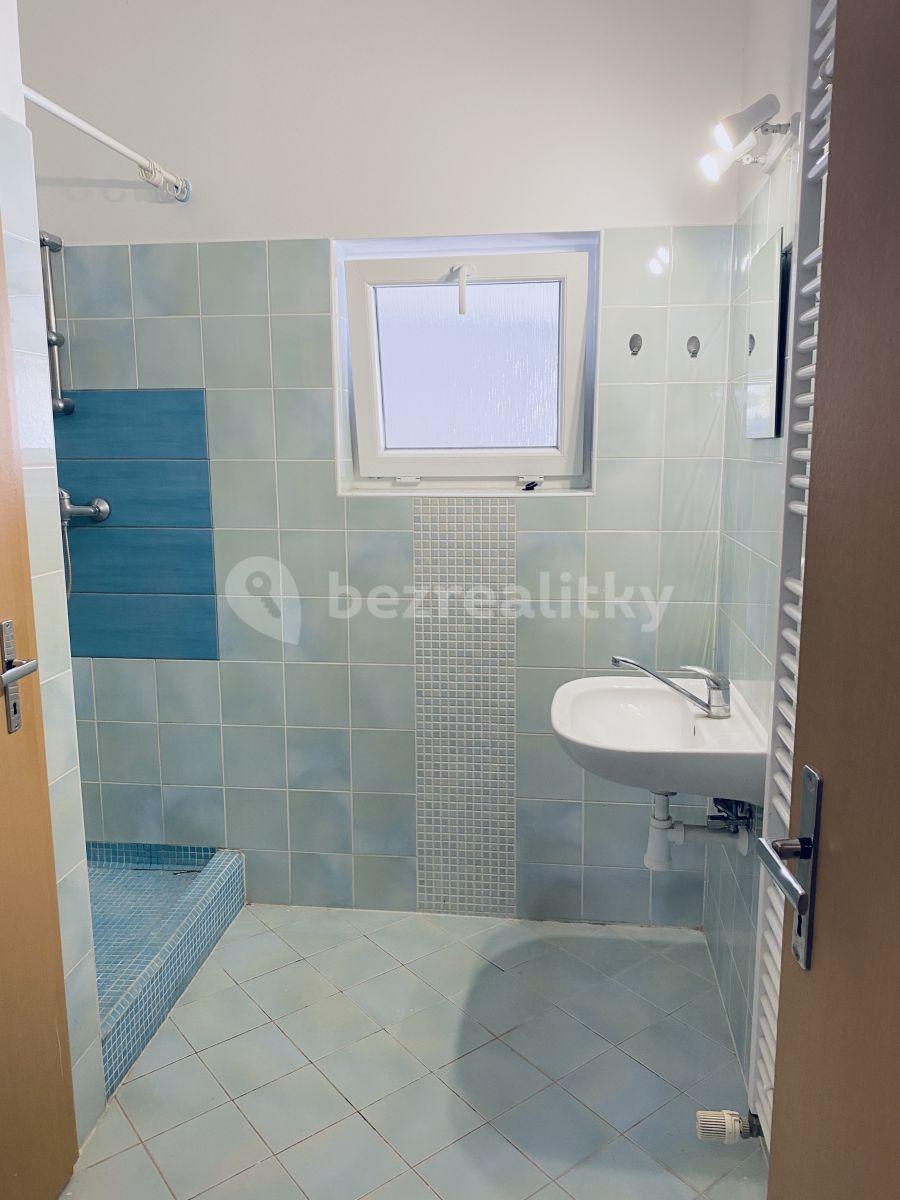 Studio flat to rent, 29 m², Košinova, Brno, Jihomoravský Region