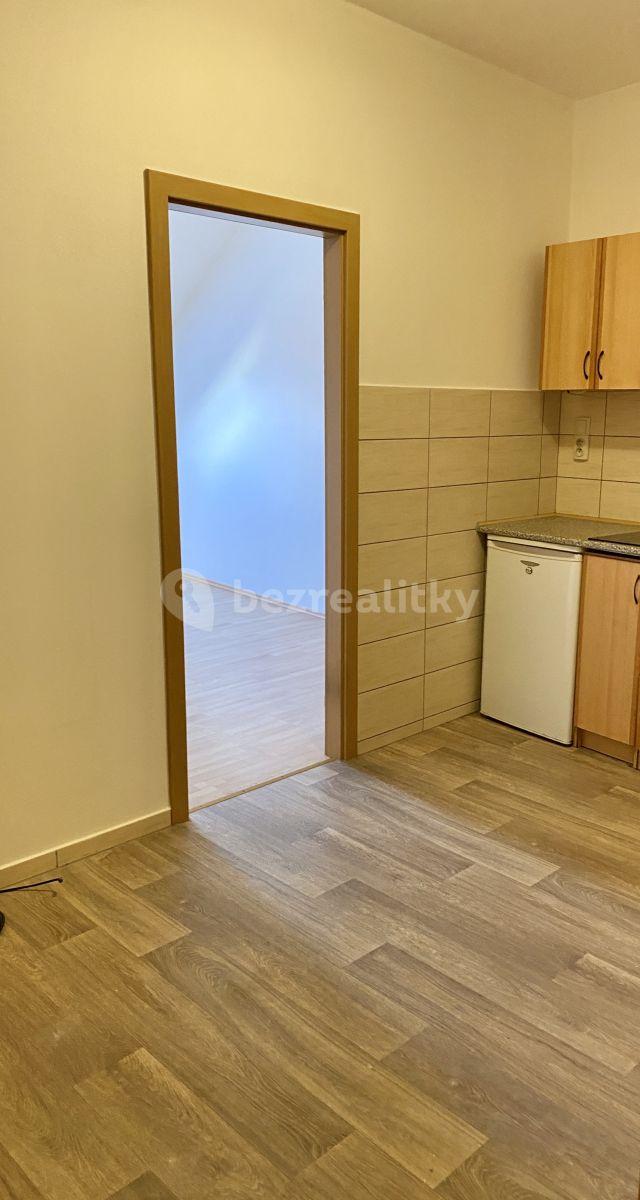 Studio flat to rent, 29 m², Košinova, Brno, Jihomoravský Region