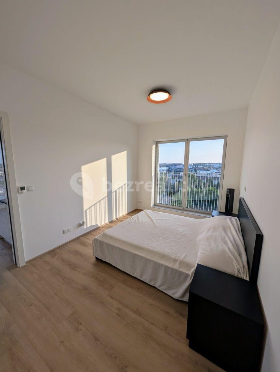 1 bedroom with open-plan kitchen flat to rent, 66 m², Nové sady, Brno, Jihomoravský Region