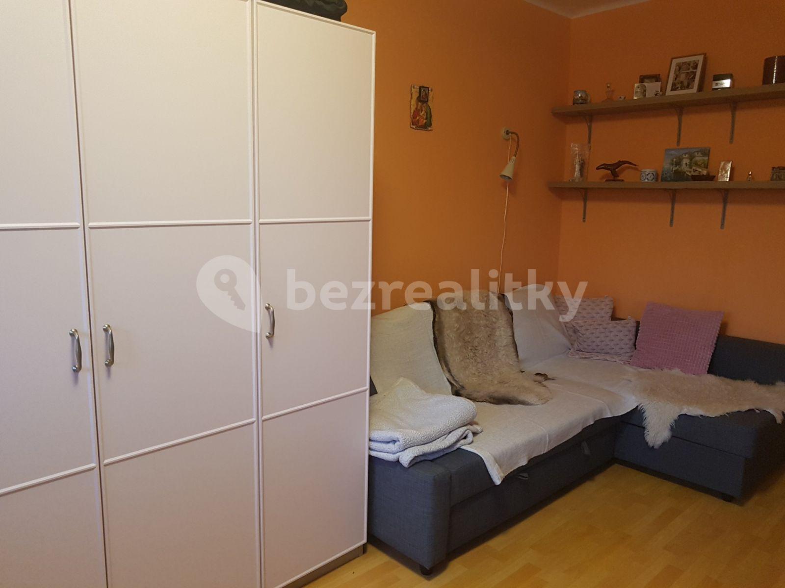 1 bedroom with open-plan kitchen flat to rent, 52 m², Jana Šťastného, Mníšek pod Brdy, Středočeský Region